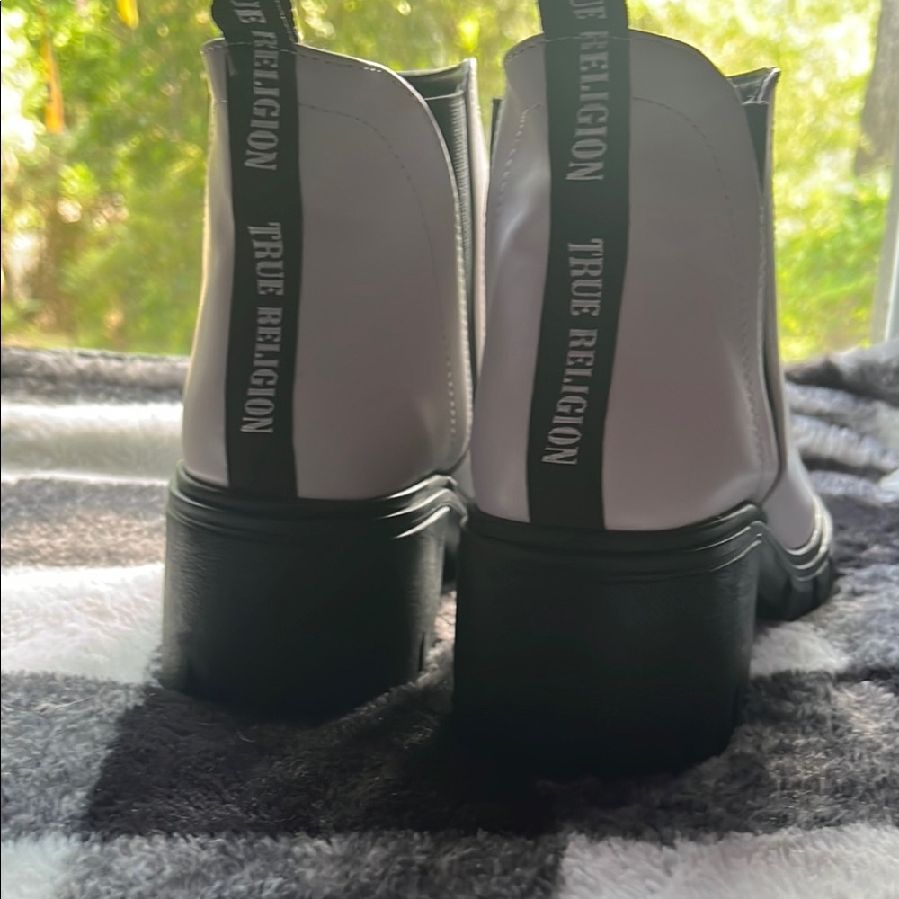 True Religion Black and White Ankle Booties Sleek Design